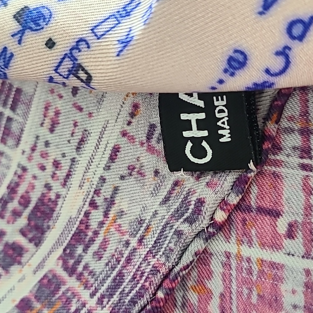 CHANEL Pre-Loved Multicolored 'CC' Scarf - Picture 6 of 7